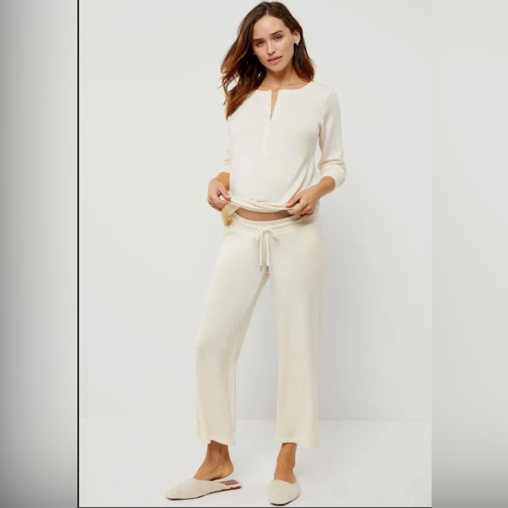 A Pea in a Pod Wide Leg Maternity Lounge Pants